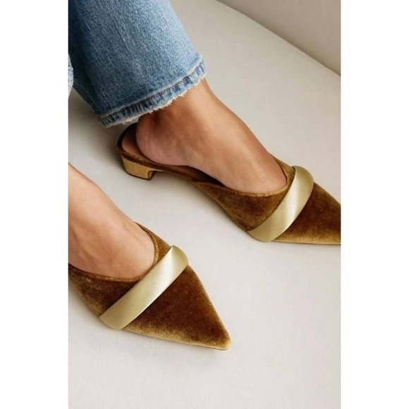 Matisse Shoes - MATISSE Kellan velvet Kitten Heel Slip On Pointed Toe Mules Size 6 green chic